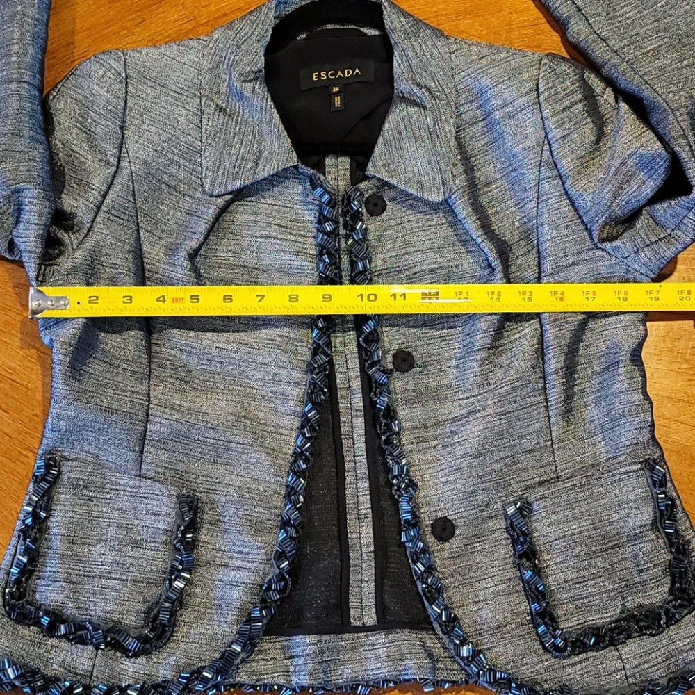 Escada jacket - Picture 7 of 9